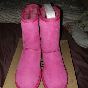 Pink uggs